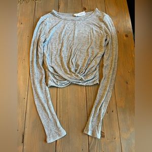 Alo Yoga Cropped Longsleeve